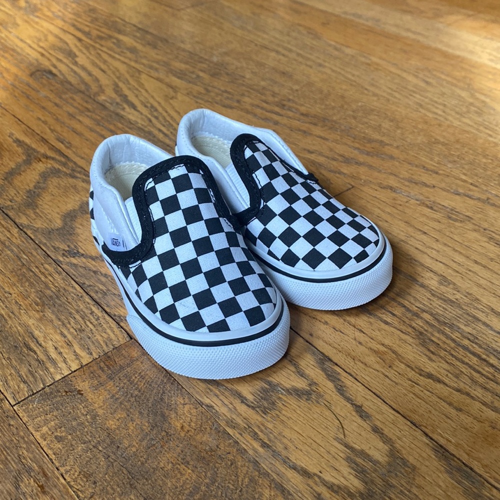 Toddler vans - NWOT